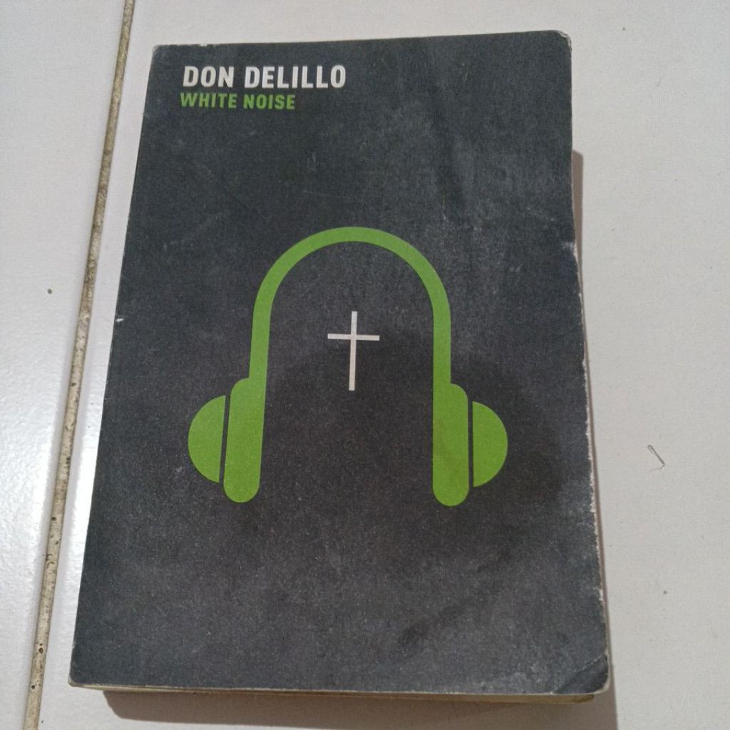 Buku import Don Delillo white noise