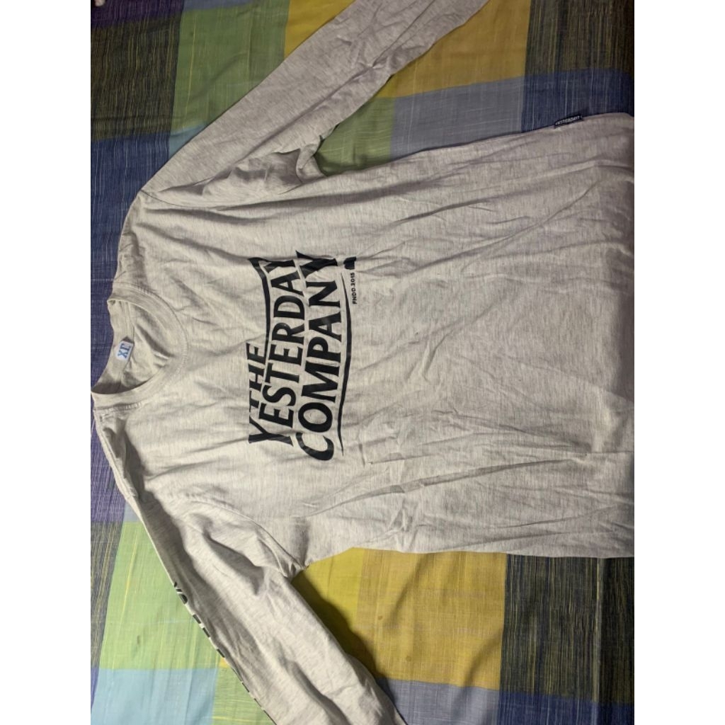 preloved kaos lengan panjang pria