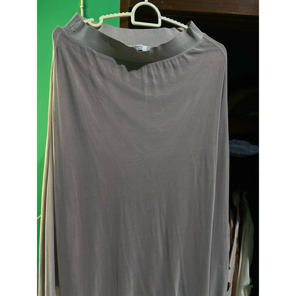 rok berskha warna ungu kalem