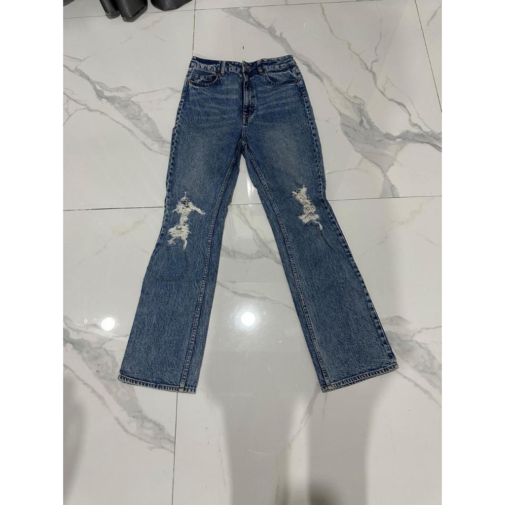[preloved] JEANS H&M HIGH WAIST DISTRESSED - FLARE/BOOTCUT FIT