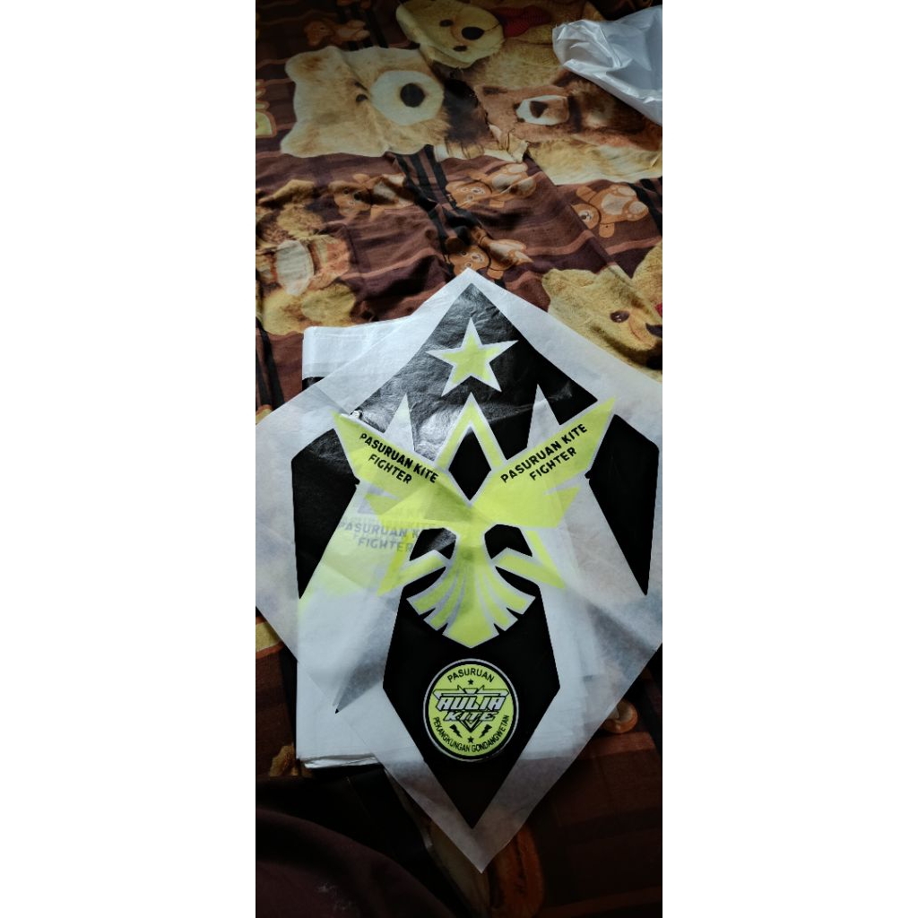 kertas minyak layangan 2 warna