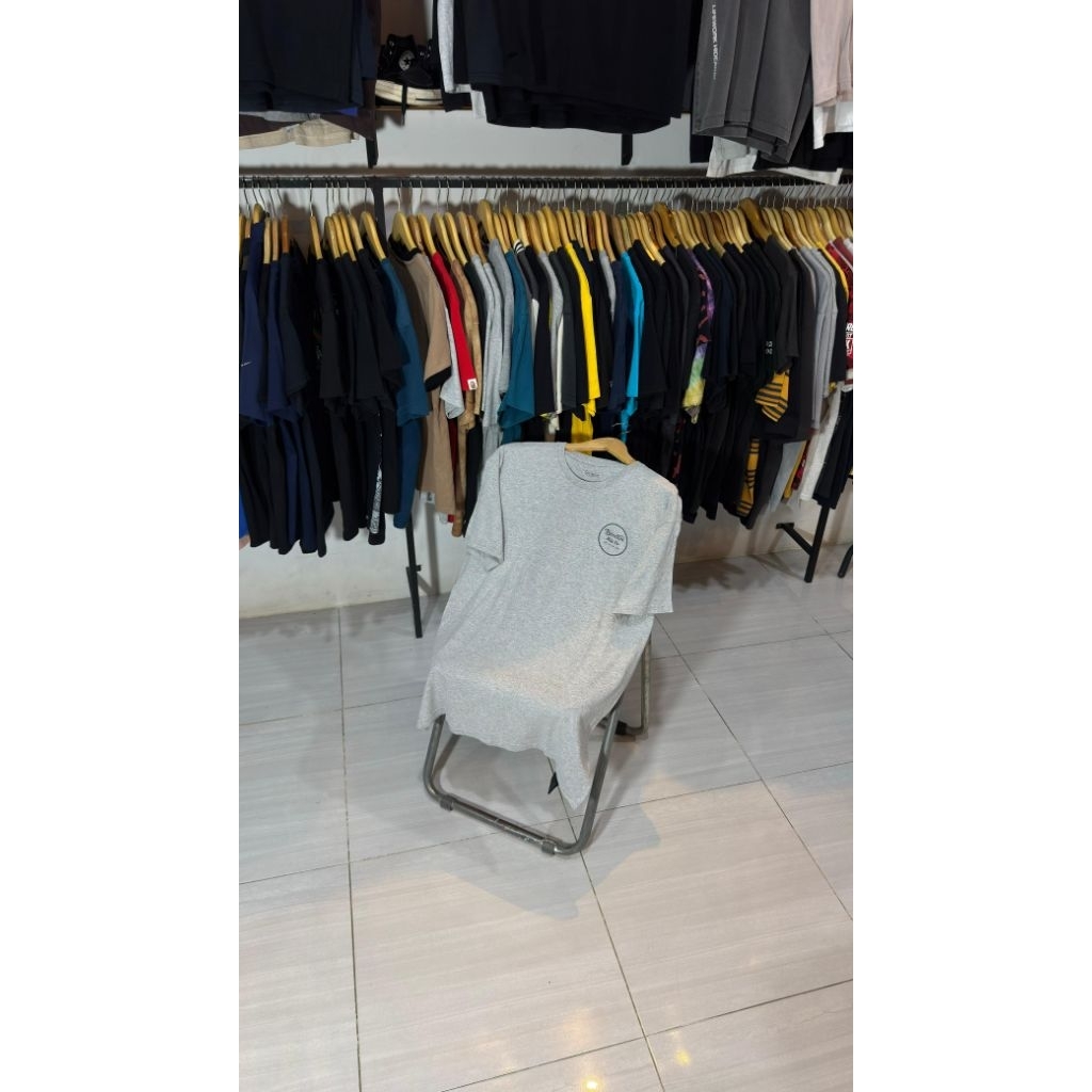 kaos BRIXTON