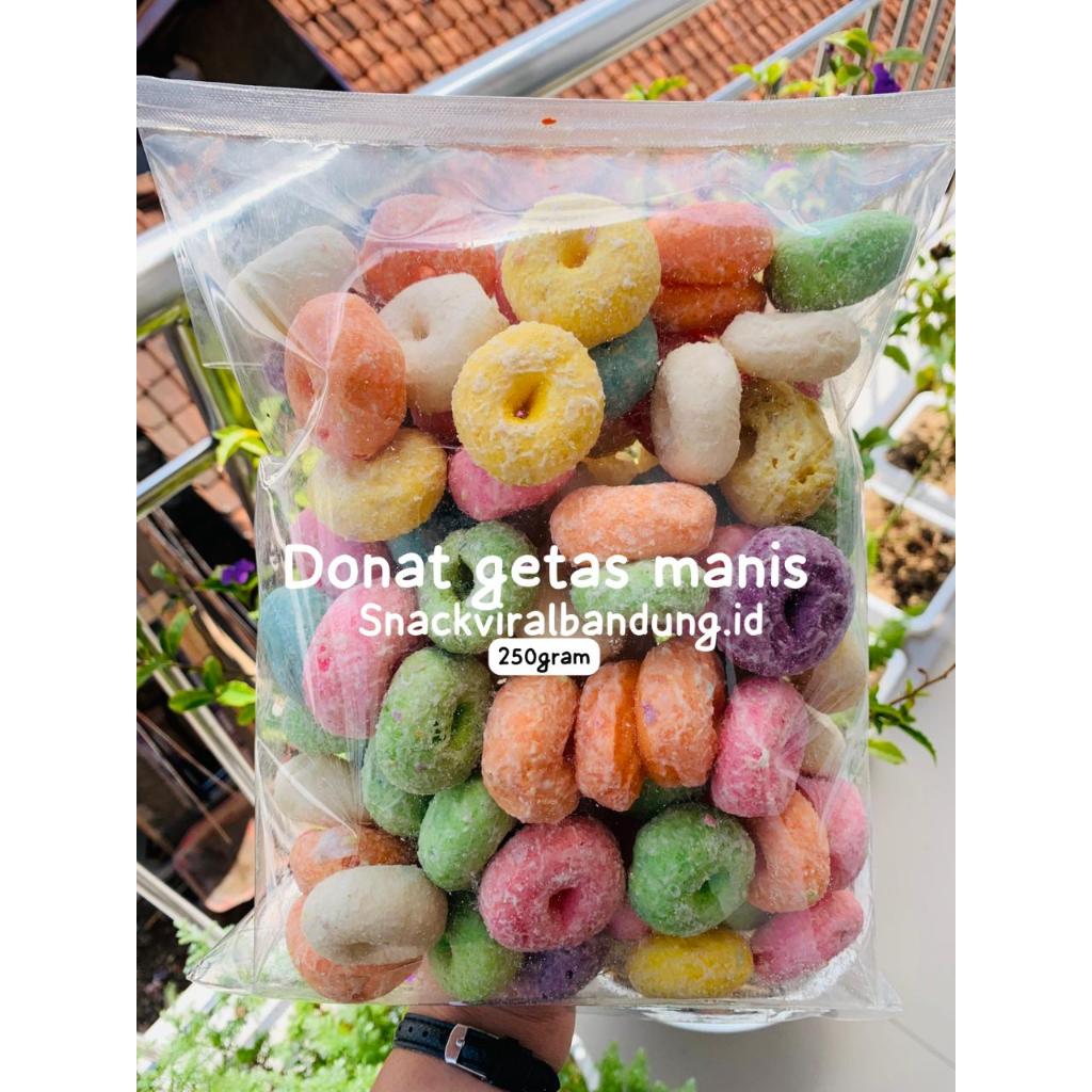 DONAT MANIS WARNA WARNI/DONAT GETAS/DONAT KERING/GETAS MANIS DONAT 1 KG 500 GRAM 250 GRAM