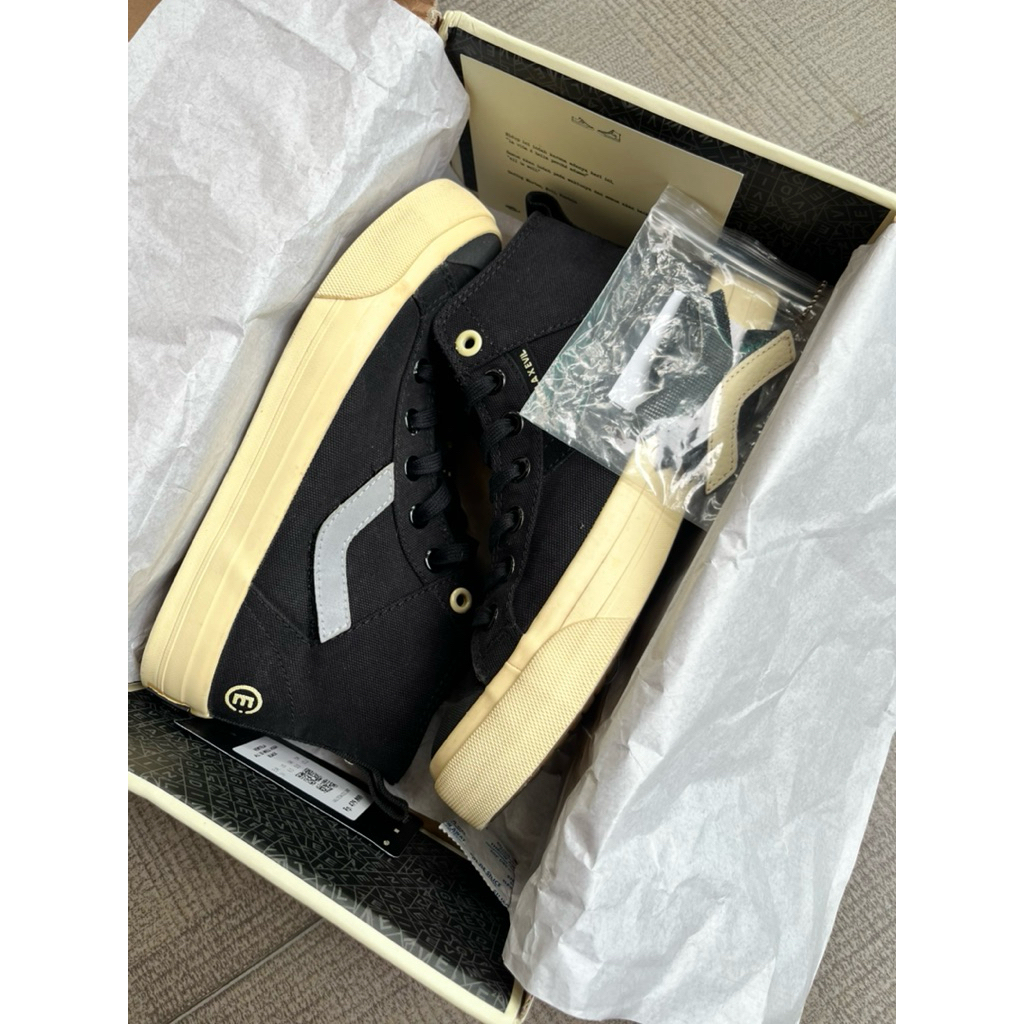 Ventela Evil x Papa gading