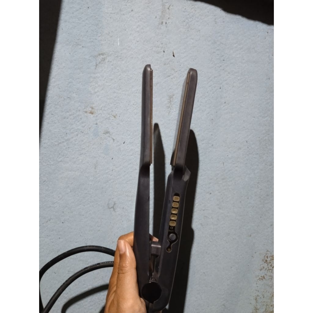 catok rambut murmer merk HIKARI