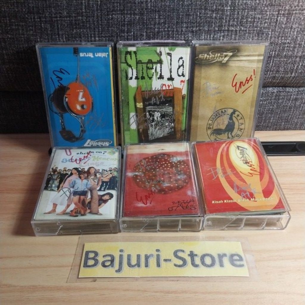 Kaset Pita "Sheila On 7"/ada 6 album TTD Personil Sheila on 7/Rare Item/Kaset tidak pernah di Play/L