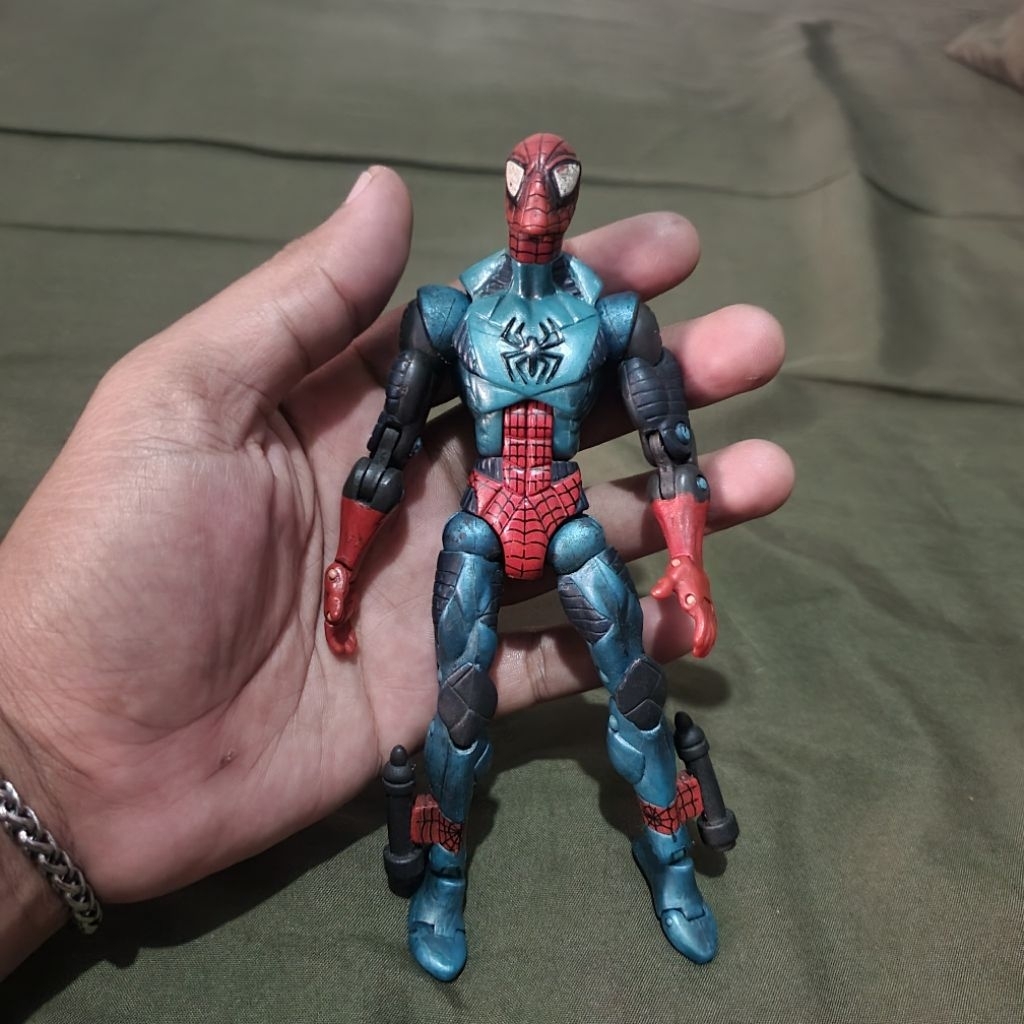 Action figure spiderman Toybiz Loose