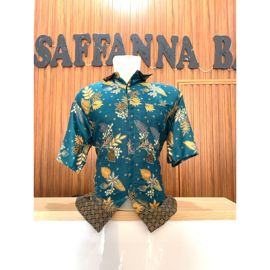 Batik Pria Lengan Pendek Semi Silk Sutra Hijau