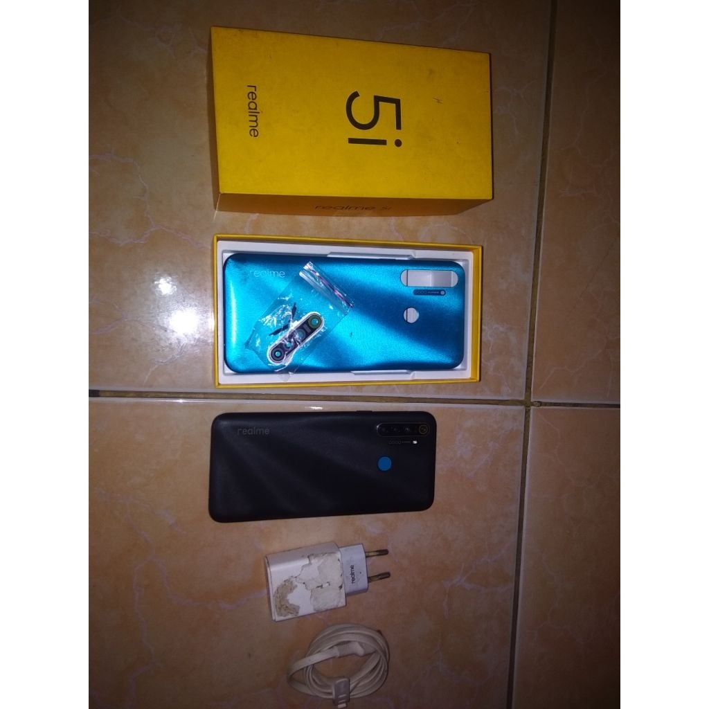REALME 5i 4/64