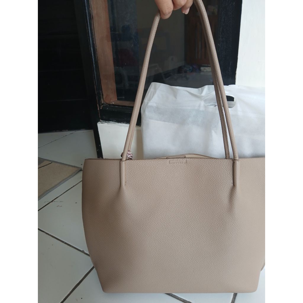 TAS BAHU ONEDA