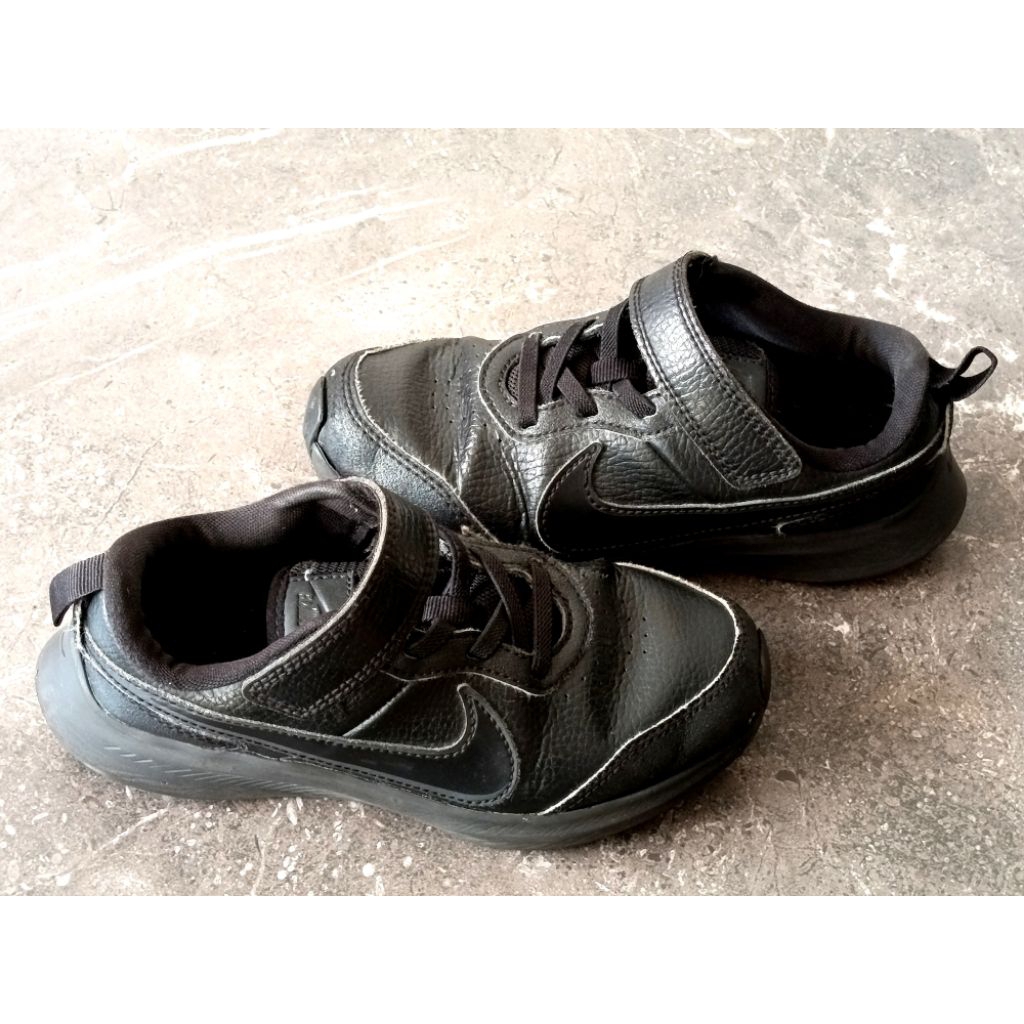 Sepatu Anak Nike (Original)