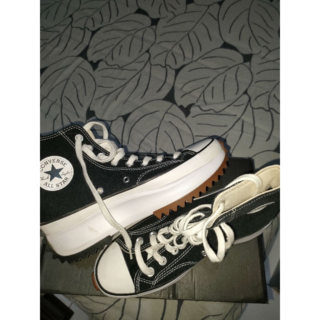 preloved sepatu converse run star hike
