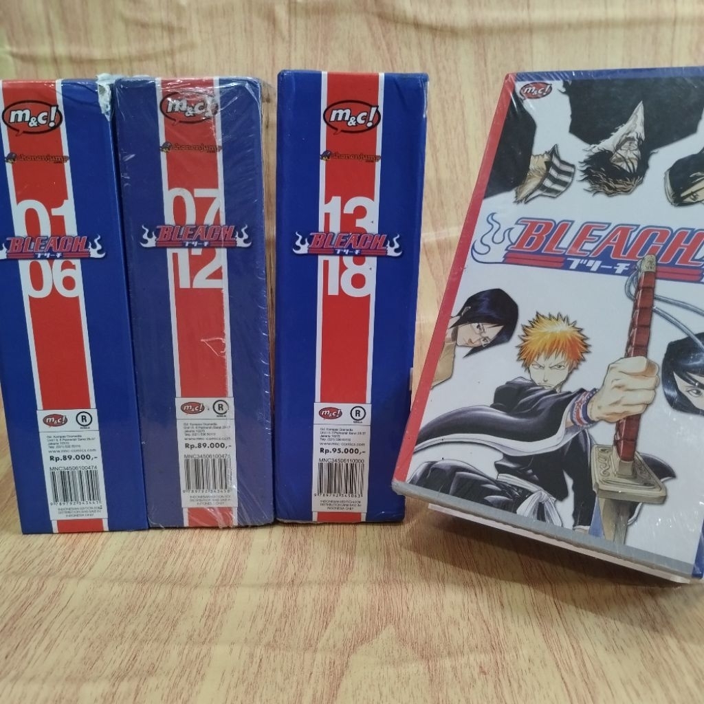 Komik Bleach Box Set 1-24 (Cek Deskripsi)
