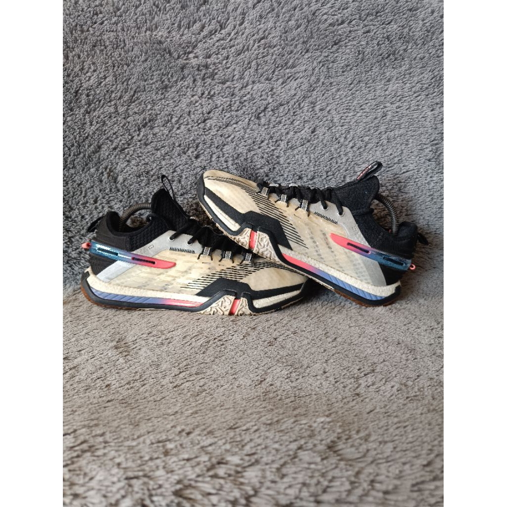 SEPATU BADMINTON L1NING SAGA PRO SIZE 41 ORIGINAL