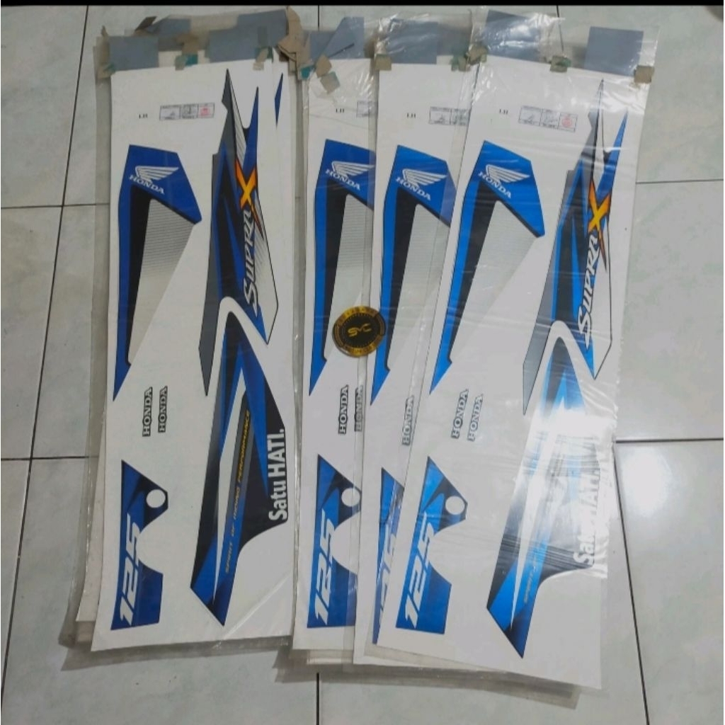 lis body striping Supra x 125 black blue kiri AHM 871X0-KYL-A30ZBL