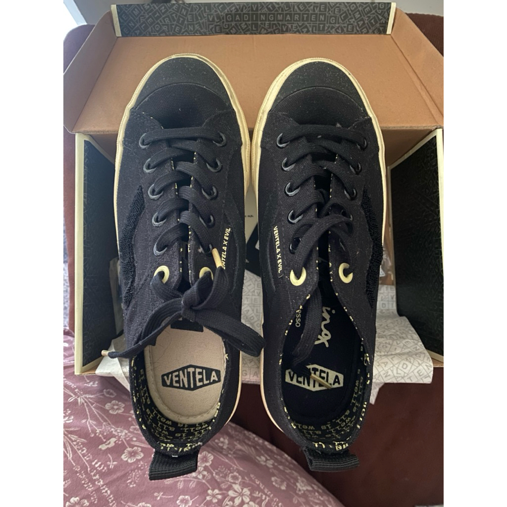 Second / Bekas Sepatu Ventela Evil x Papa Gading