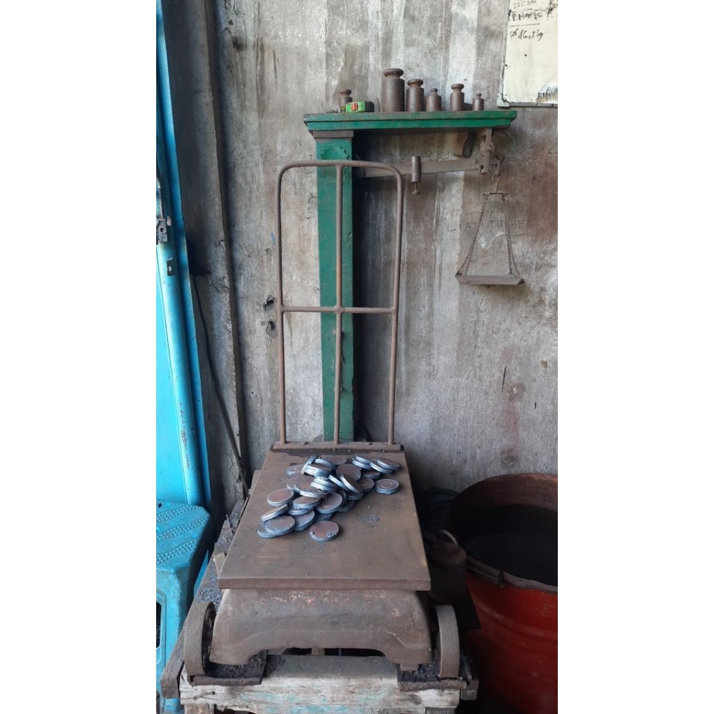 Besi plat bulat tebal 6mm diameter 70mm 1pcs