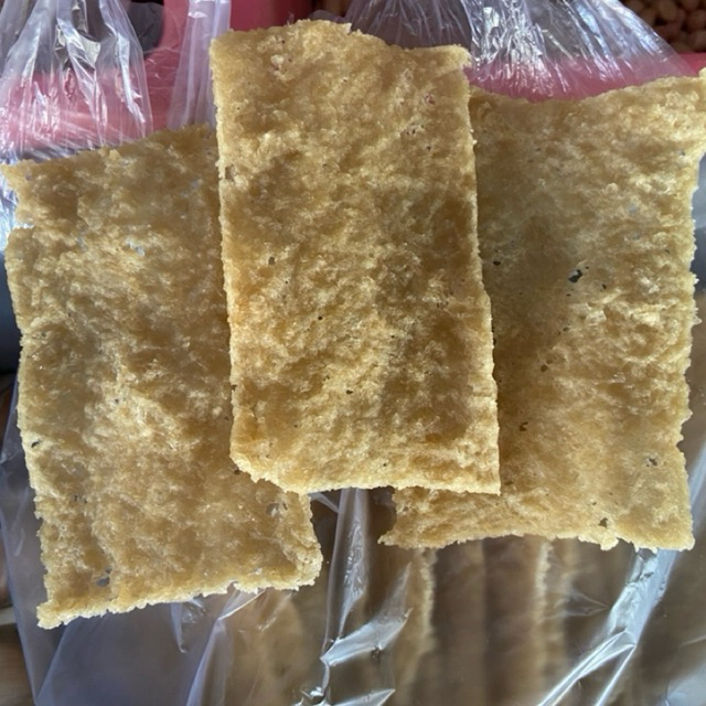 kerupuk puli mentah rasa bawang khas Tulungagung