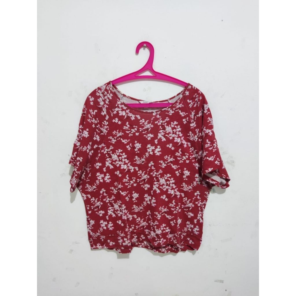 Blouse kaos wanita bossini original merah bunga XL ld 110 cm