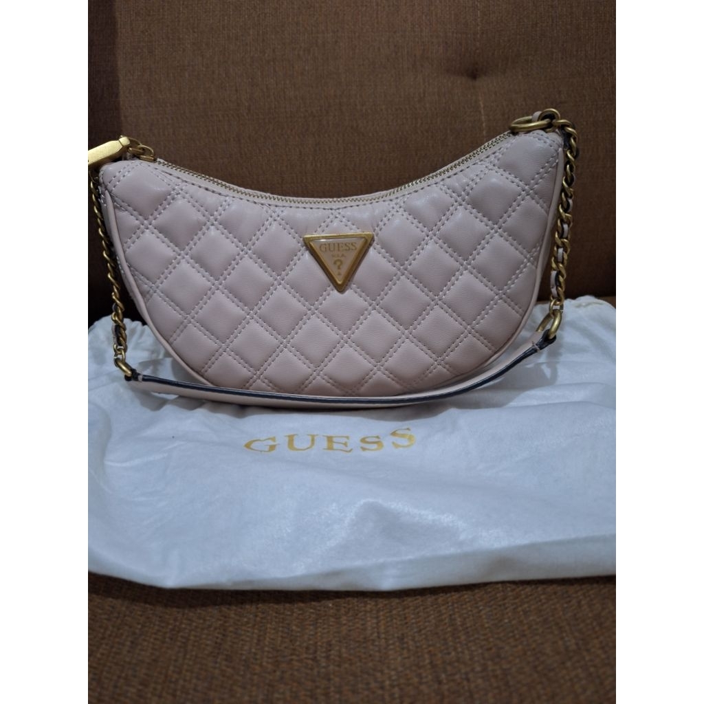 PRELOVED GUESS GIULLY TOP ZIP SHOULDER