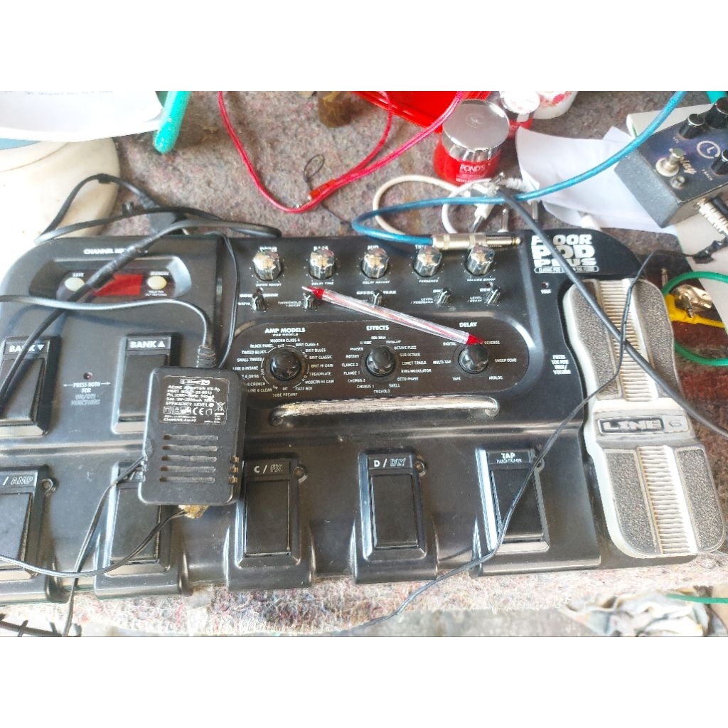 efek gitar pod line 6 floor plus
