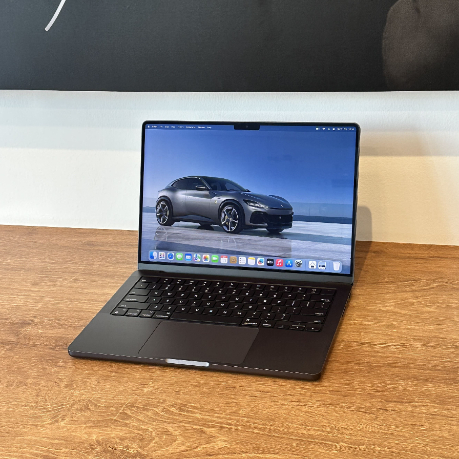 MacBook Pro M4 Max 2024 | RAM 36 GB | SSD 1 TB | Second
