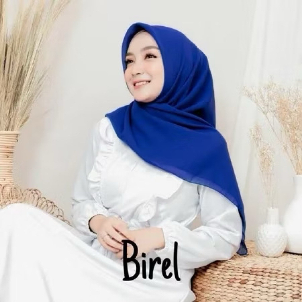 Hijab Segi Empat Bella Square Birel Bella Square Biru Elektrik