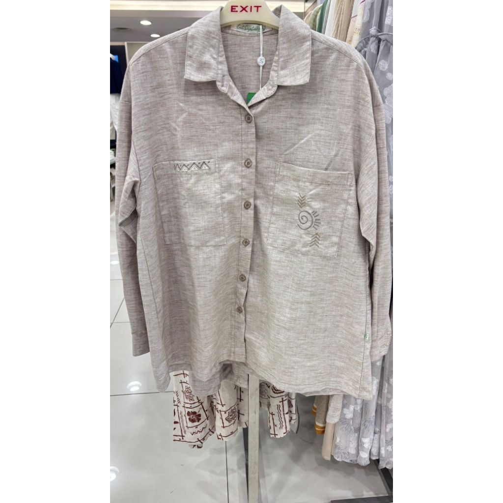 Blouse Exit Signature