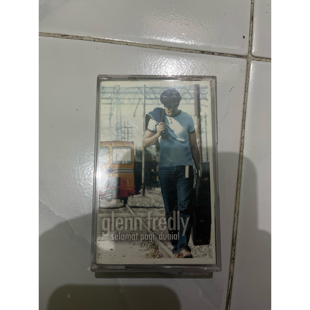 kaset pita Glenn fredly