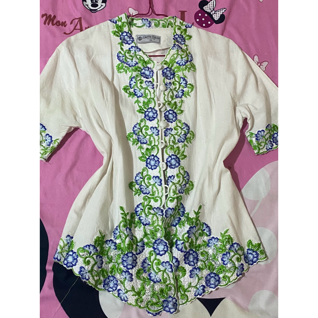 PRELOVED KEBAYA LENGAN PENDEK