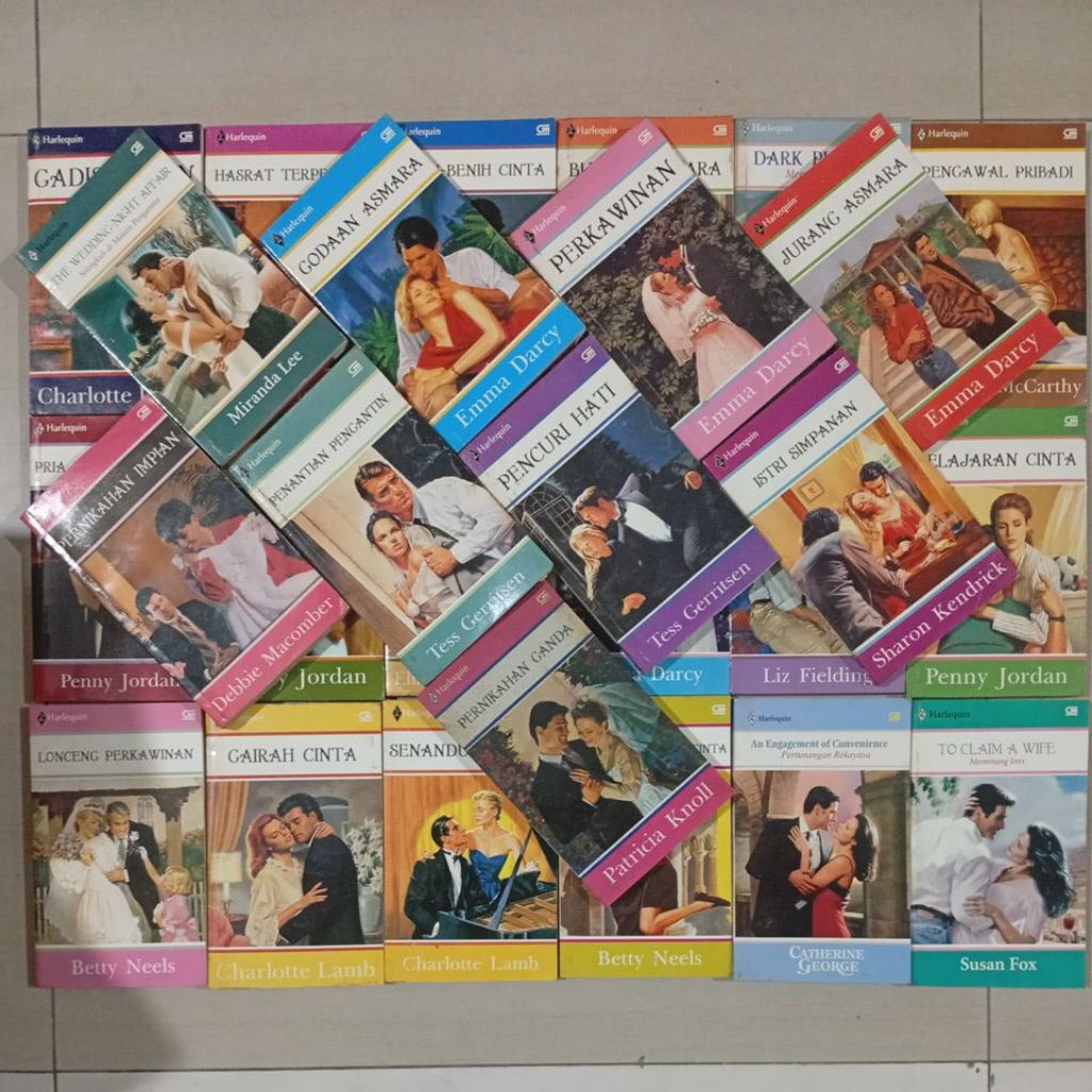 Obral buku novel Harlequin random