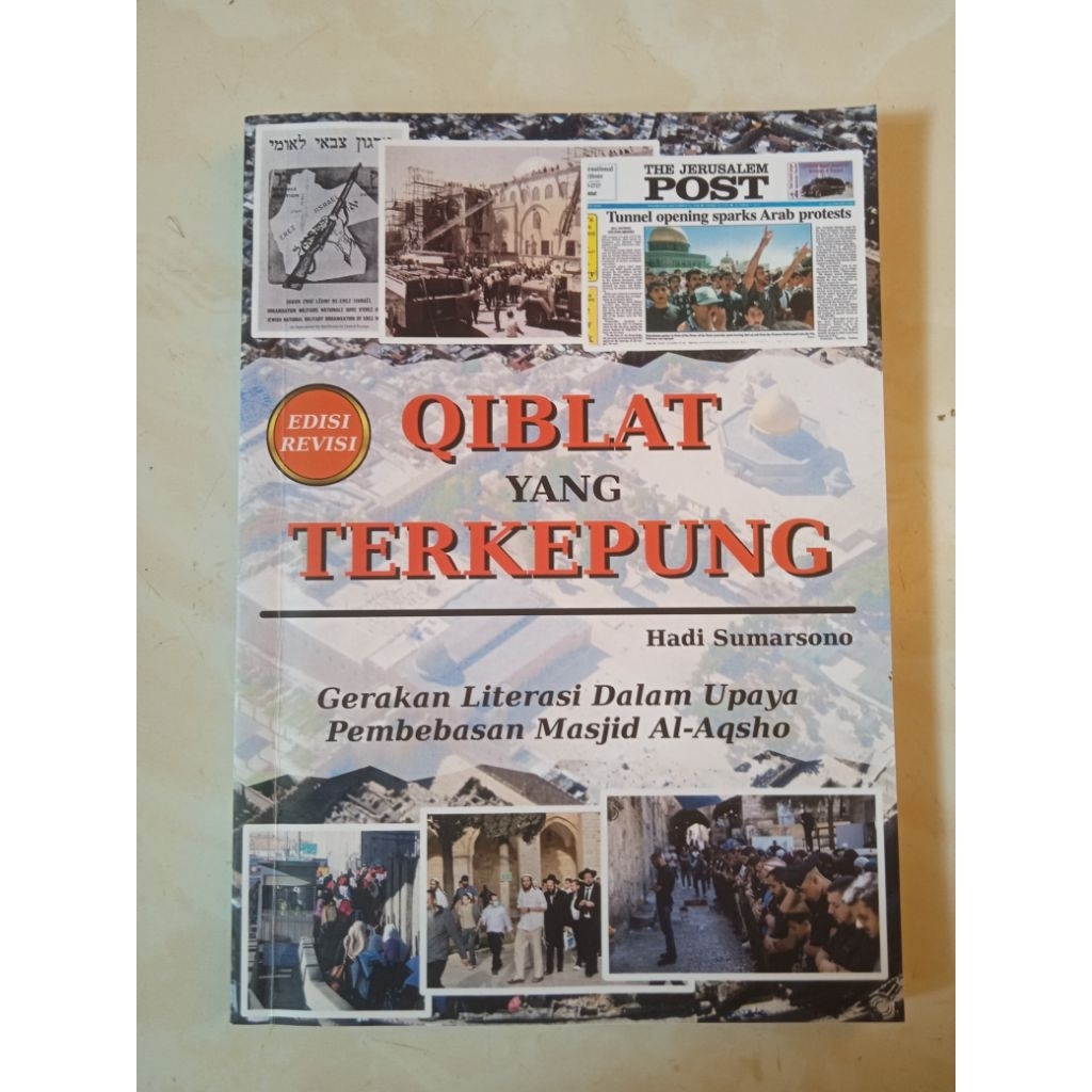 Buku Qiblat Yang Terkepung