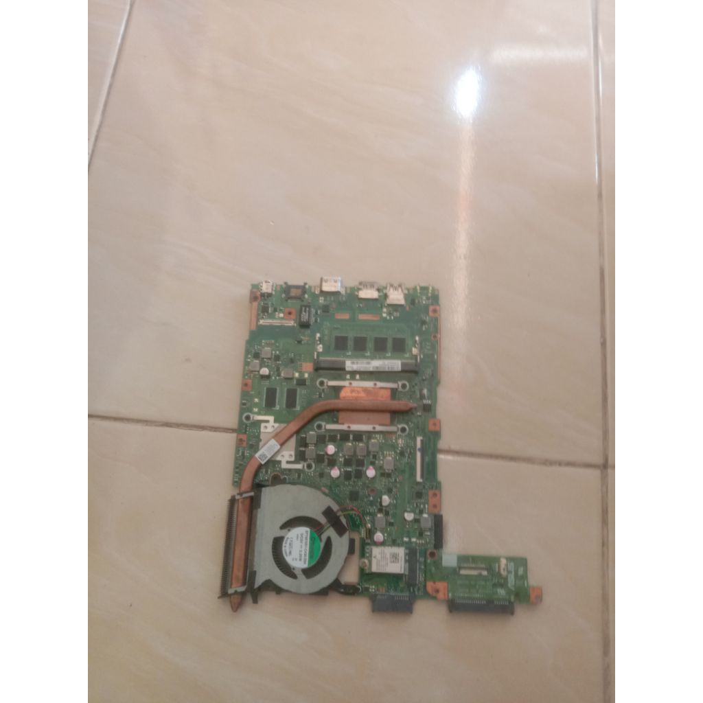 mainboard motherboard Asus x456 a456 i5 gen7