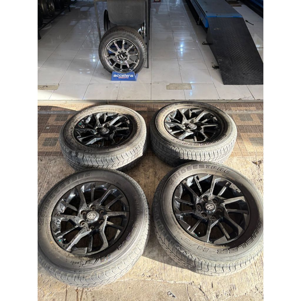 Velg mobil second FORTUNER GR Ring 18 2024 Include Ban Bridgestone