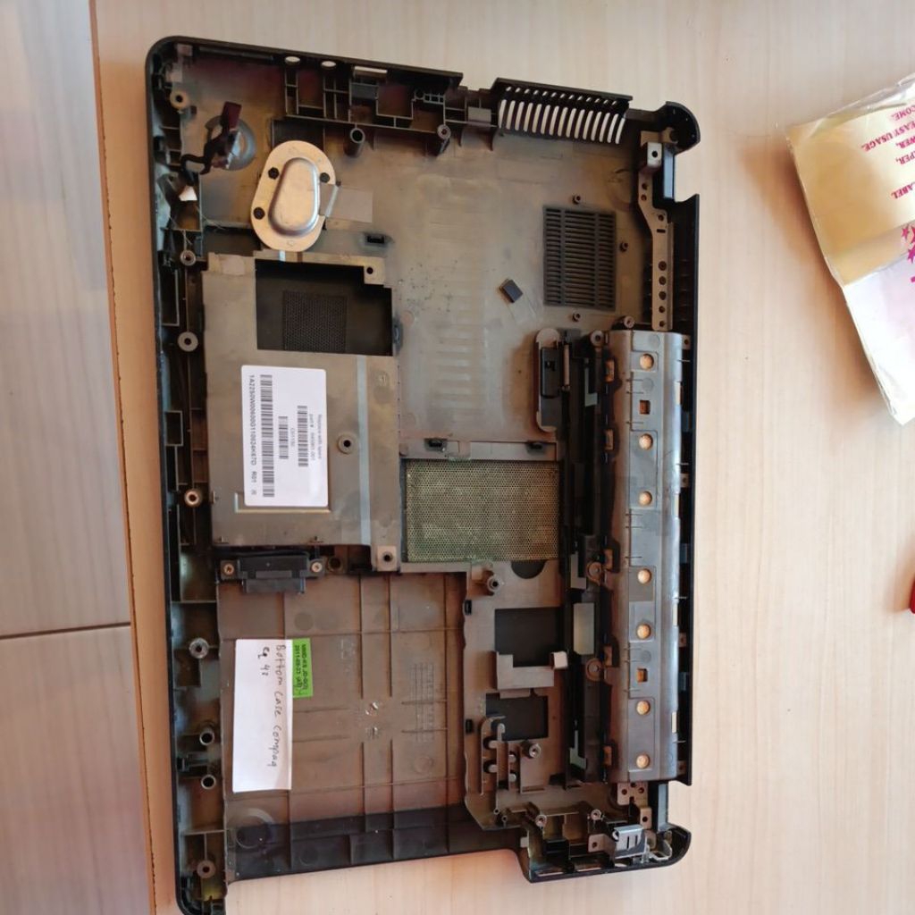 BOTTOM CASE COMPAQ CQ 43