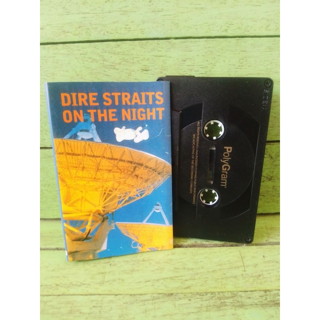 kaset Dire Straits - On The Night