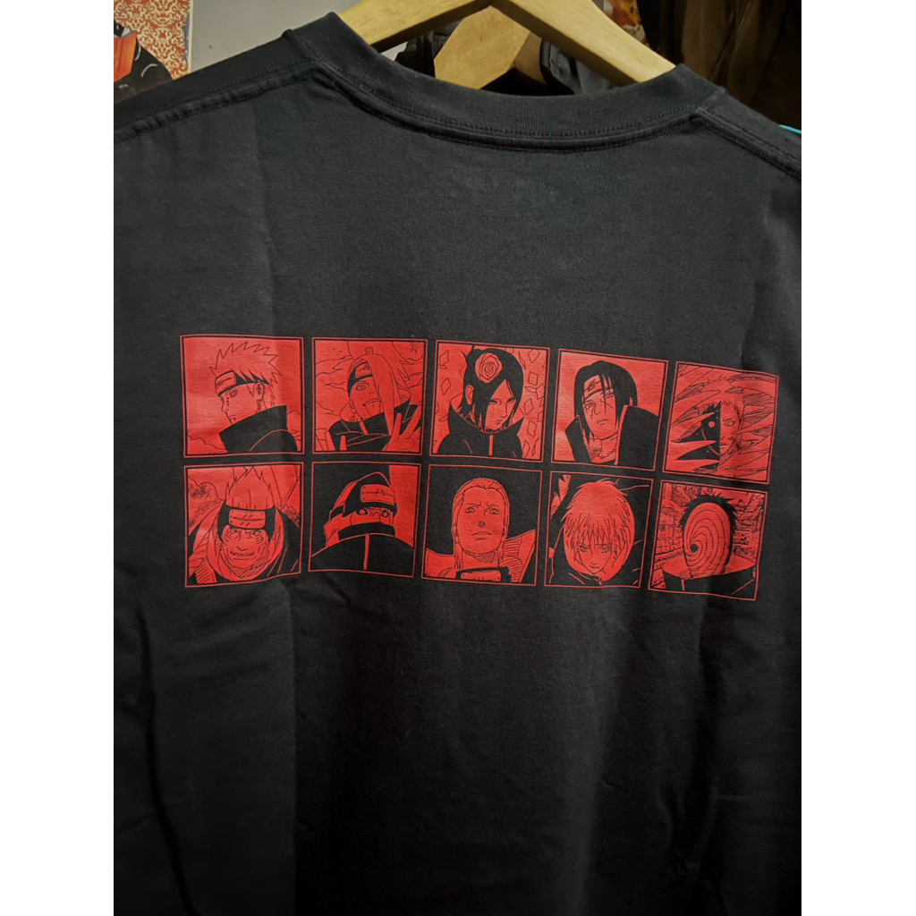 Uniqlo Naruto Akatsuki Manga UT Shuiesha 100th