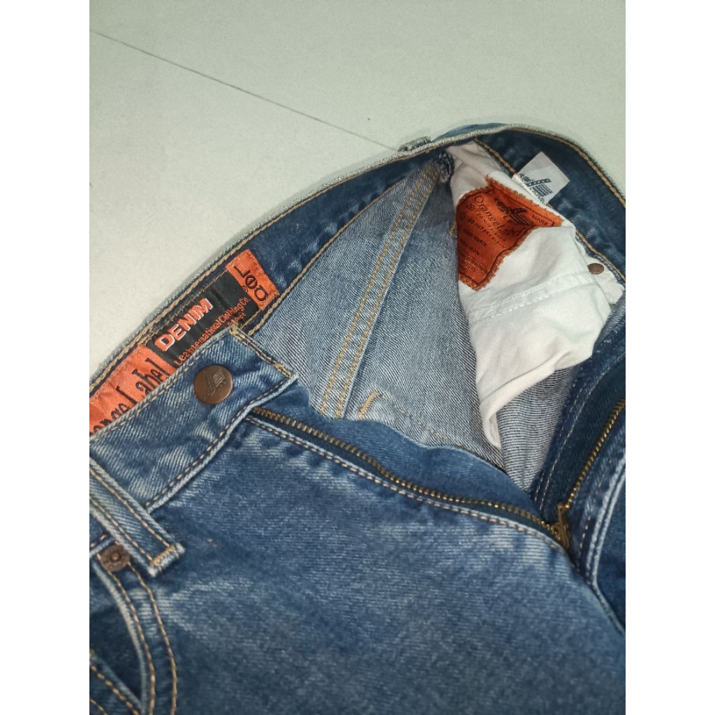 Celana Levis lea 606