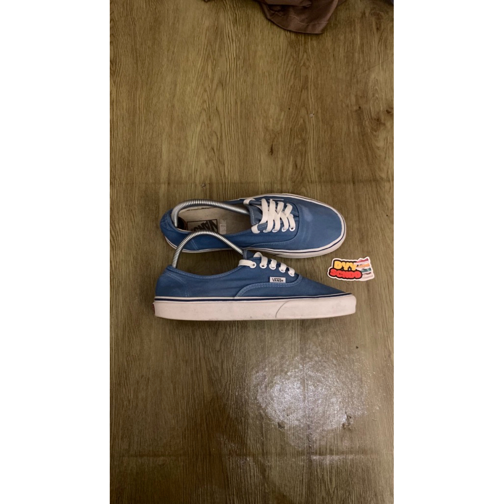vans authentic navy