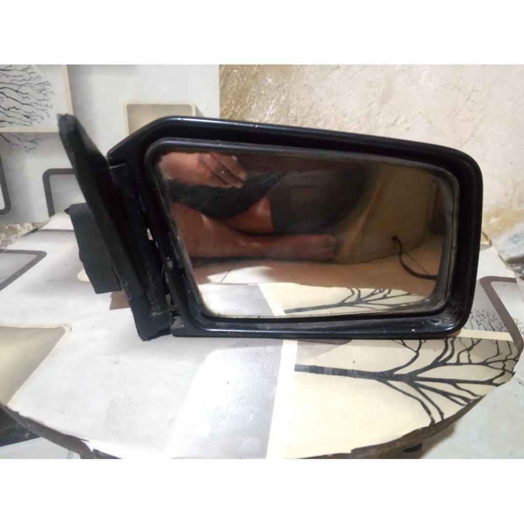 spion Starlet kotak sebelah kanan copotan original