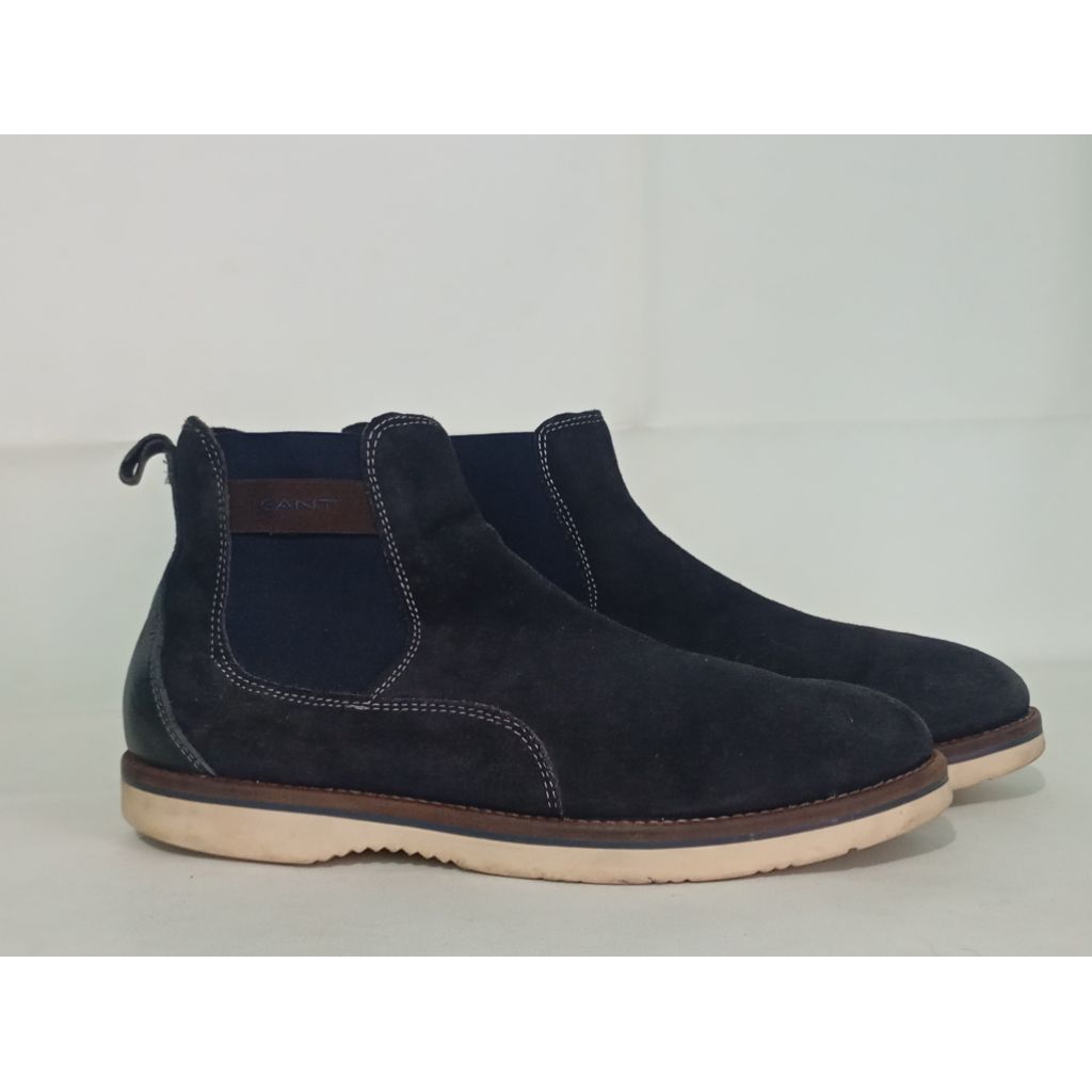 Sepatu GANT 43