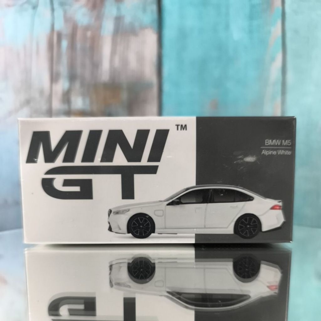 Mini GT BMW M5