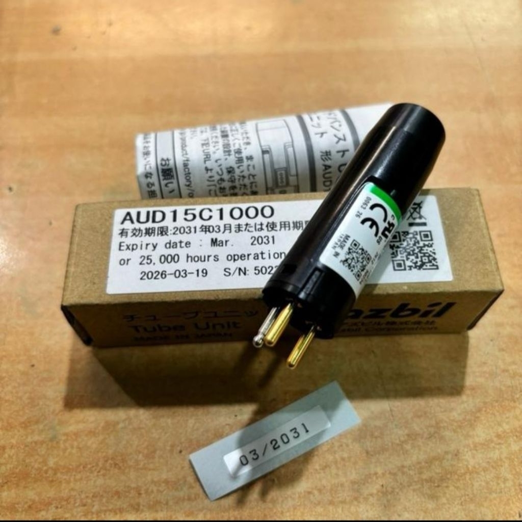 AZBIL AUD15C1000 ULTRA VIOLET FLAME DETECTOR