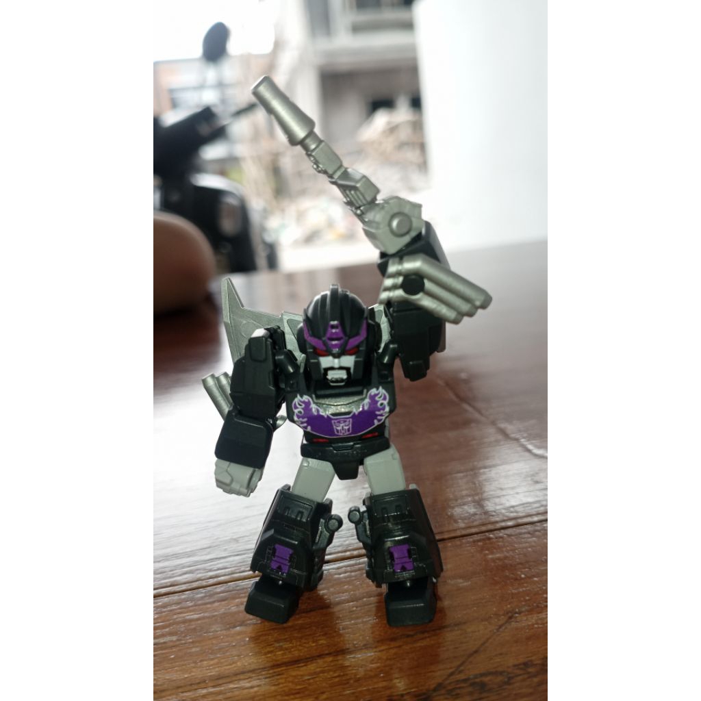 mini Figure Transformers blokees hitam
