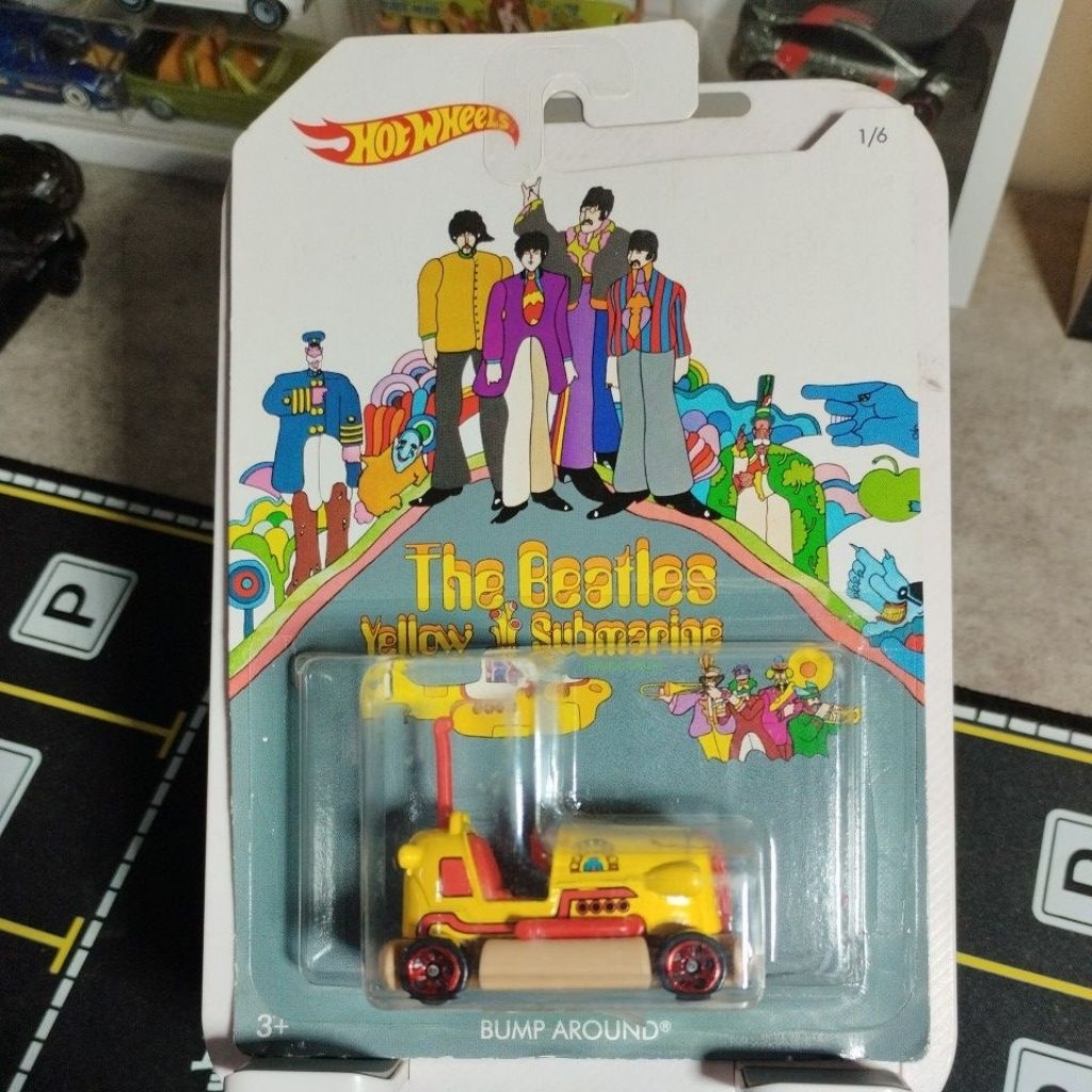hotwheels BUMP AROUND The Beatles Yellow Submarine