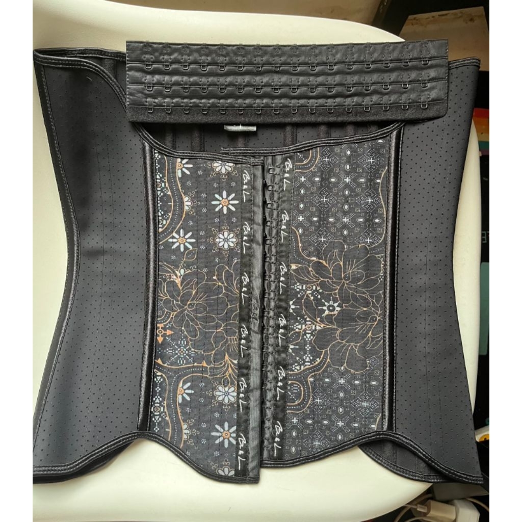 pl korset cikor batik size L torso 30