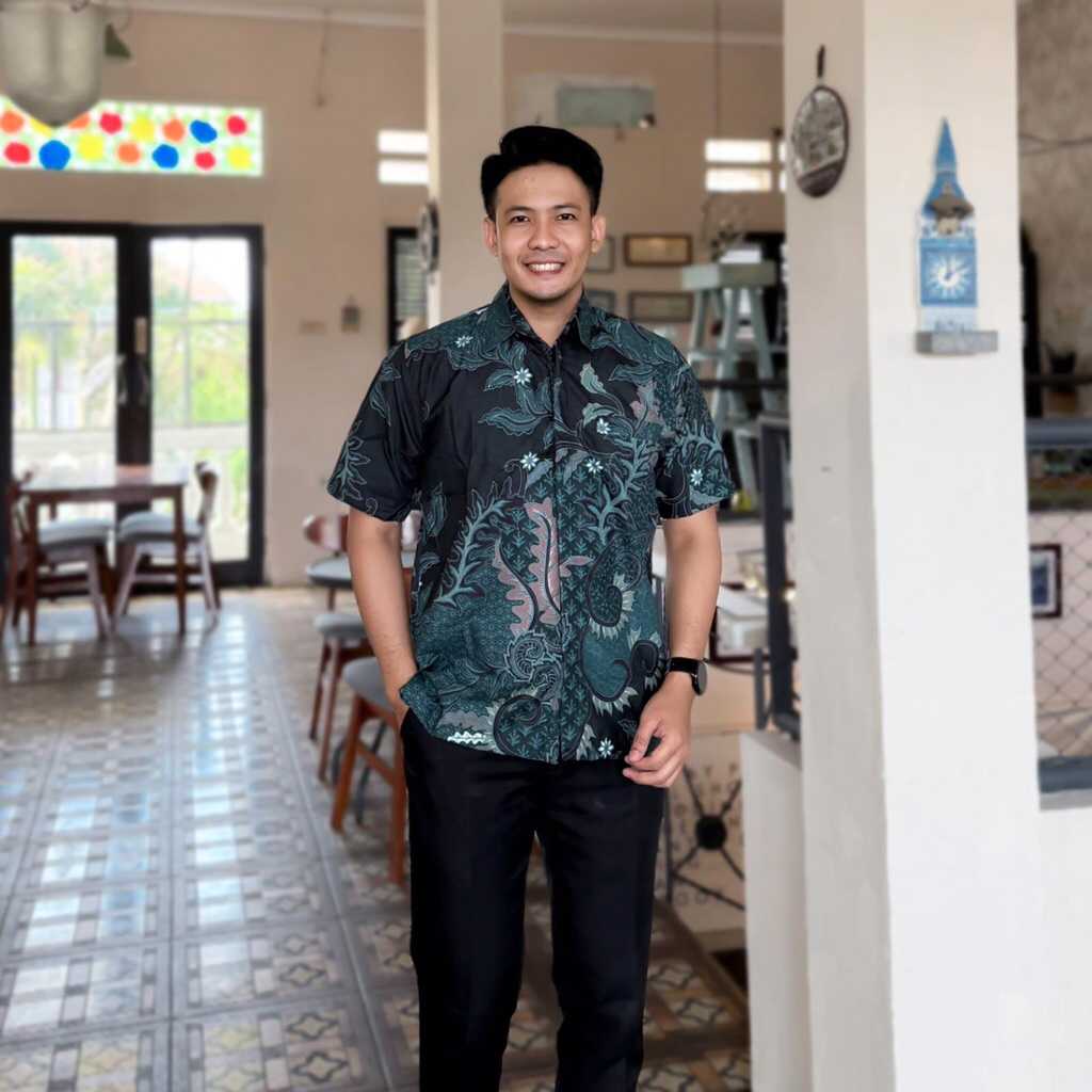 batik pria lengan pendek hijau emerald