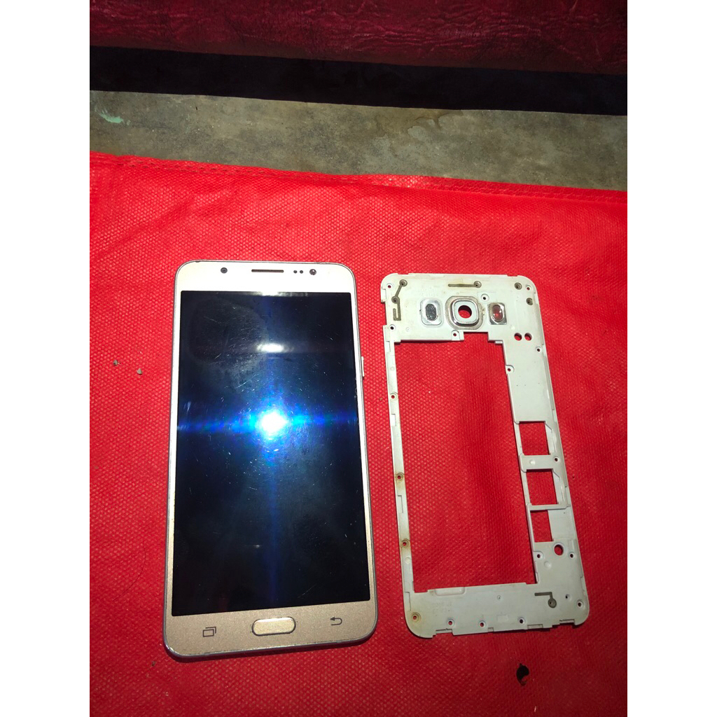 lcd samsung j7 2016 original copotan,plus tulangan belakang dan part" "lain nya
