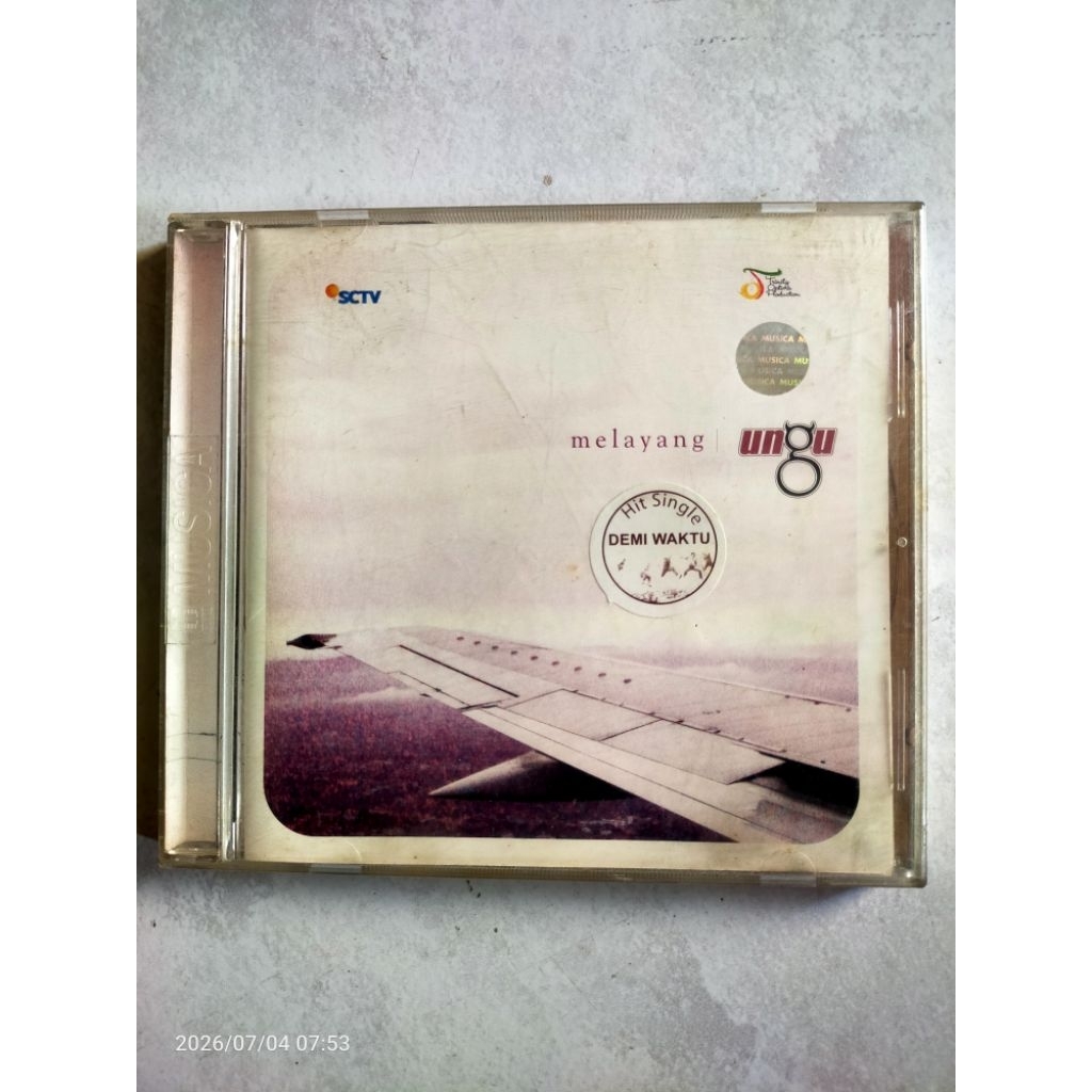 CD Original UNGU "melayang"