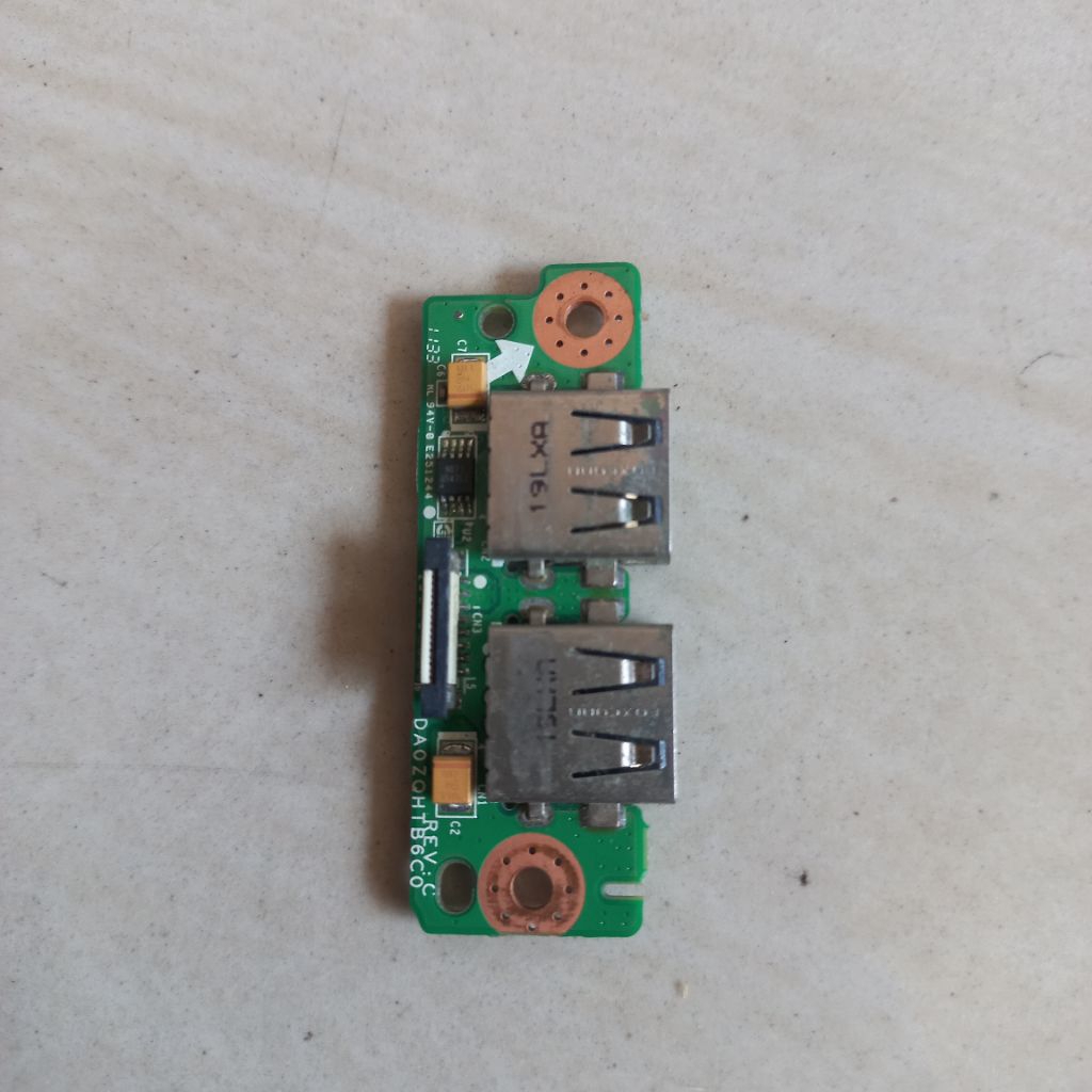 Port USB bawaan Laptop Acer Aspire 4739